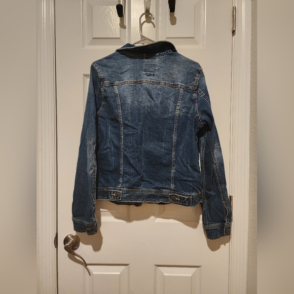 Universal Thread freeborn jean jacket - Picture 2 of 3